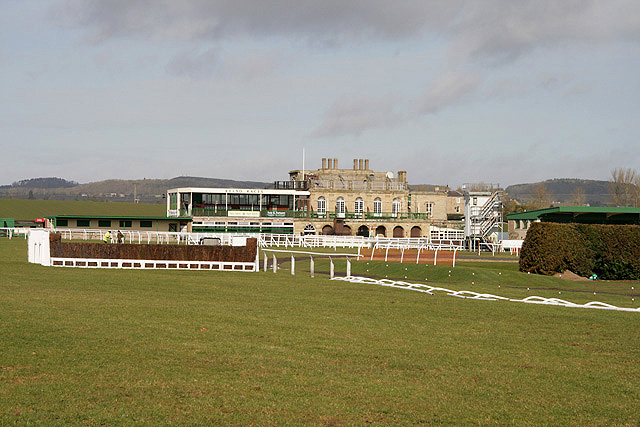 Discover Kelso Racecourse: Britain's Friendliest Day Out